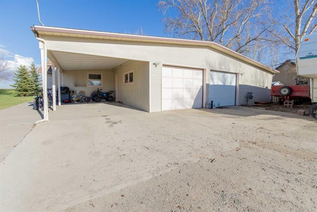 63004A Hwy 5, Welling, AB - Outdoor
