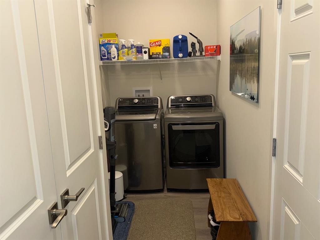 #502-1940 Parkside Way, Coaldale, AB - Indoor Photo Showing Laundry Room