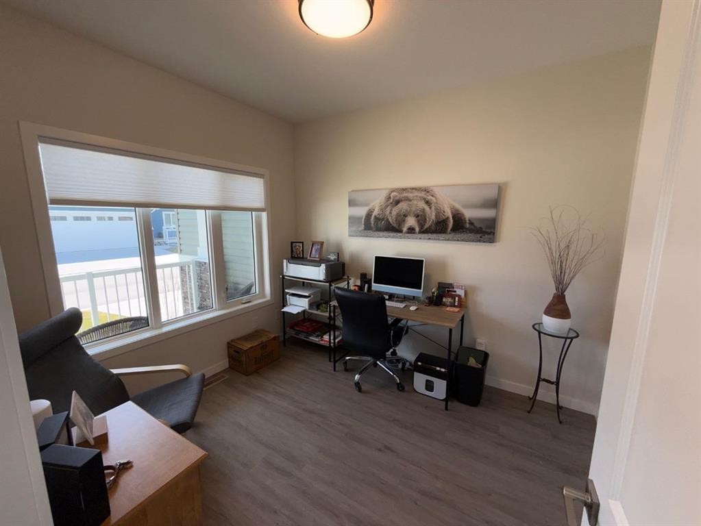 #502-1940 Parkside Way, Coaldale, AB - Indoor Photo Showing Bathroom