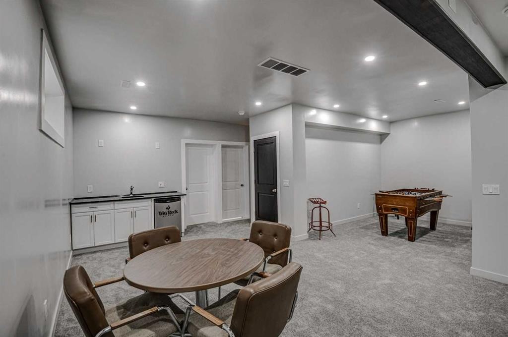23 Cranberry Circle Se, Calgary, AB - Indoor