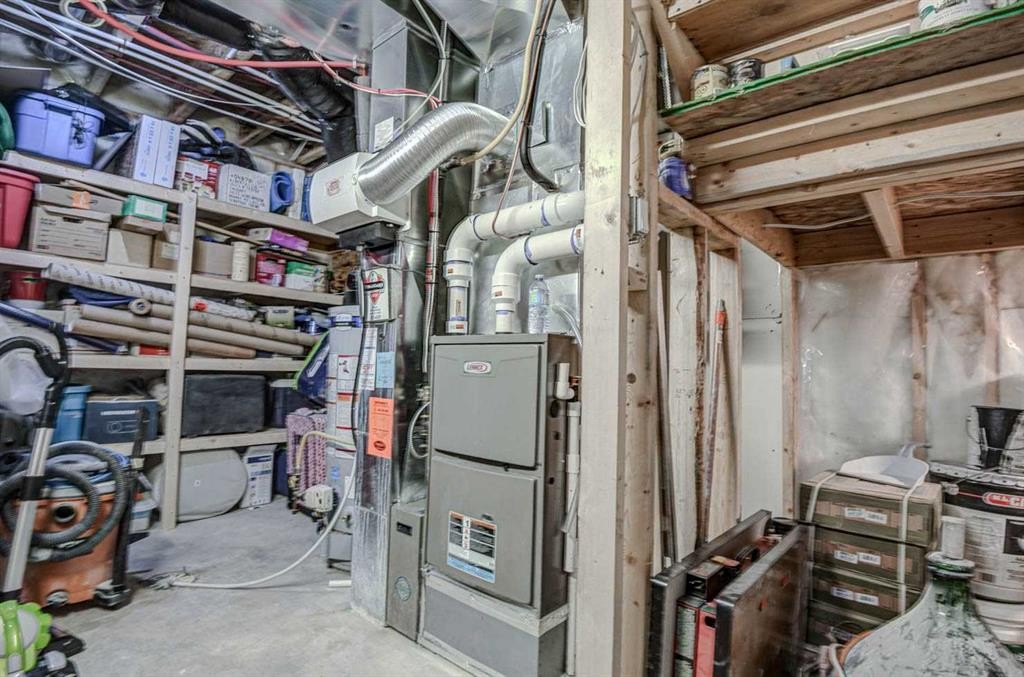 23 Cranberry Circle Se, Calgary, AB - Indoor Photo Showing Basement