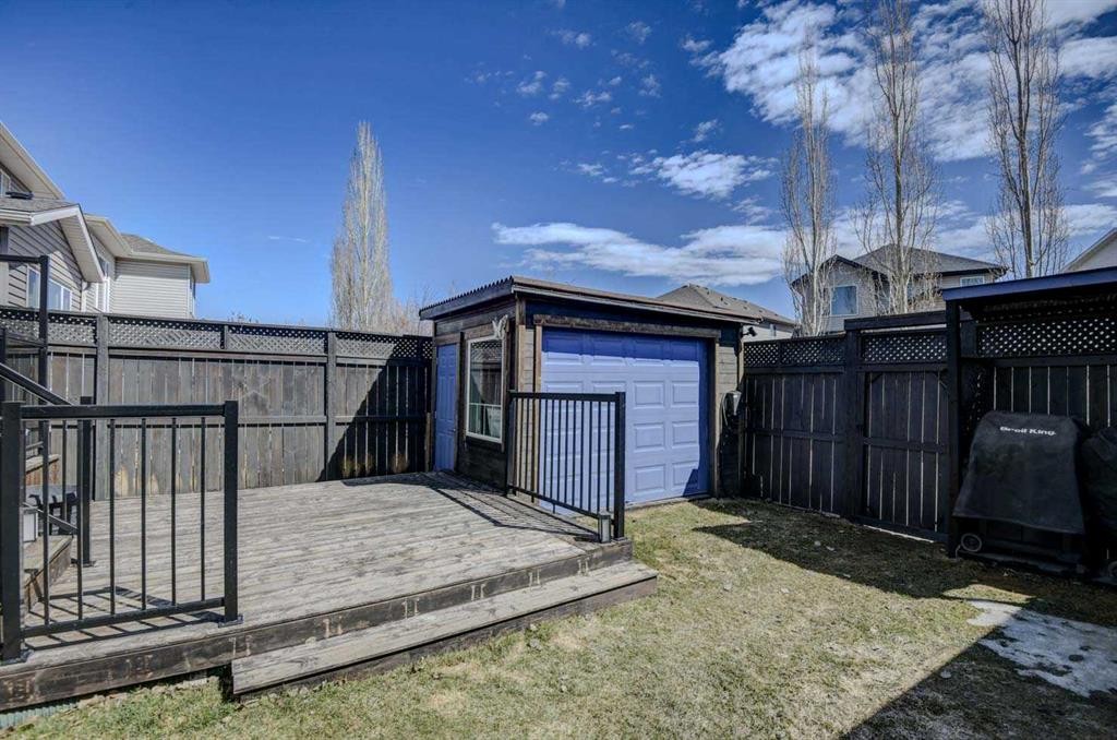 23 Cranberry Circle Se, Calgary, AB - Outdoor With Exterior