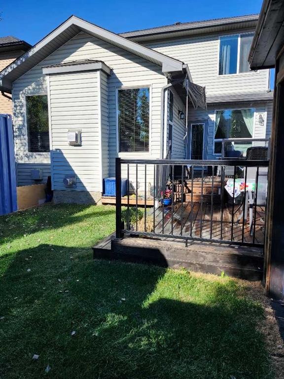 23 Cranberry Circle Se, Calgary, AB - Outdoor With Deck Patio Veranda