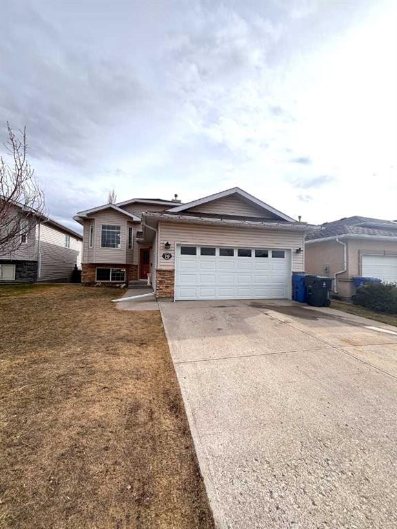 70 Kodiak Crescent North, Lethbridge, AB