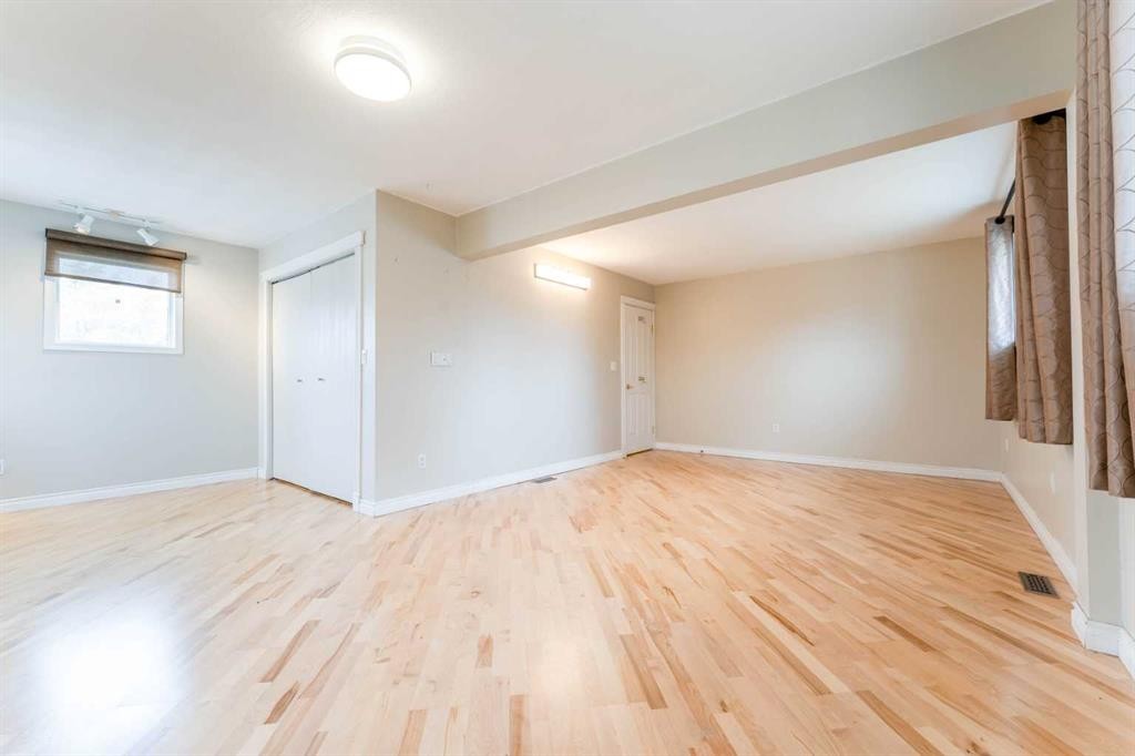 437 Main Street, Milk River, AB - Indoor Photo Showing Other Room