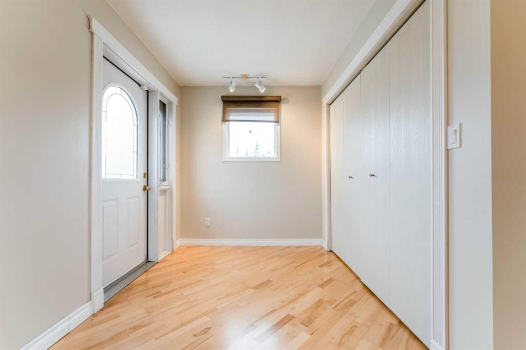 437 Main Street, Milk River, AB - Indoor Photo Showing Other Room