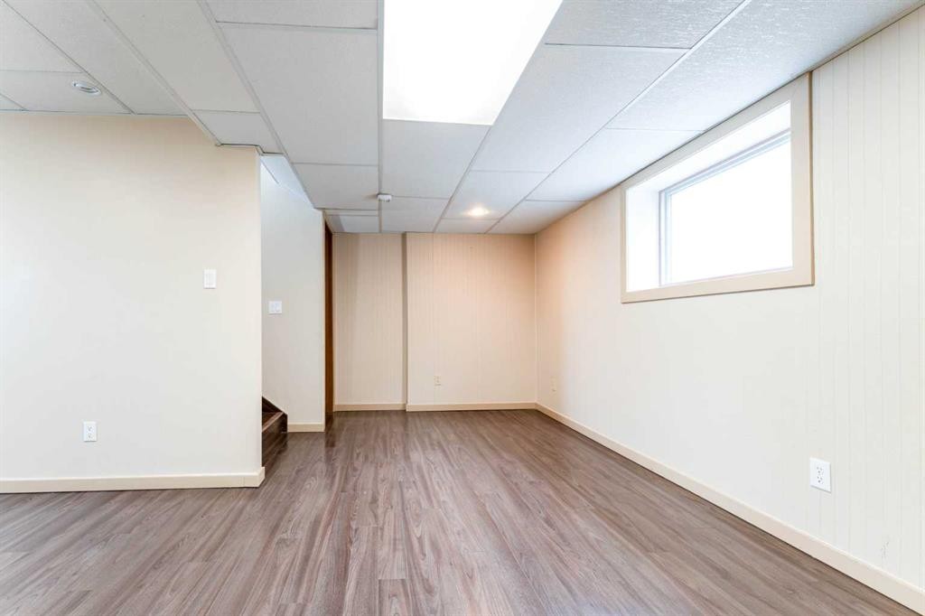 437 Main Street, Milk River, AB - Indoor
