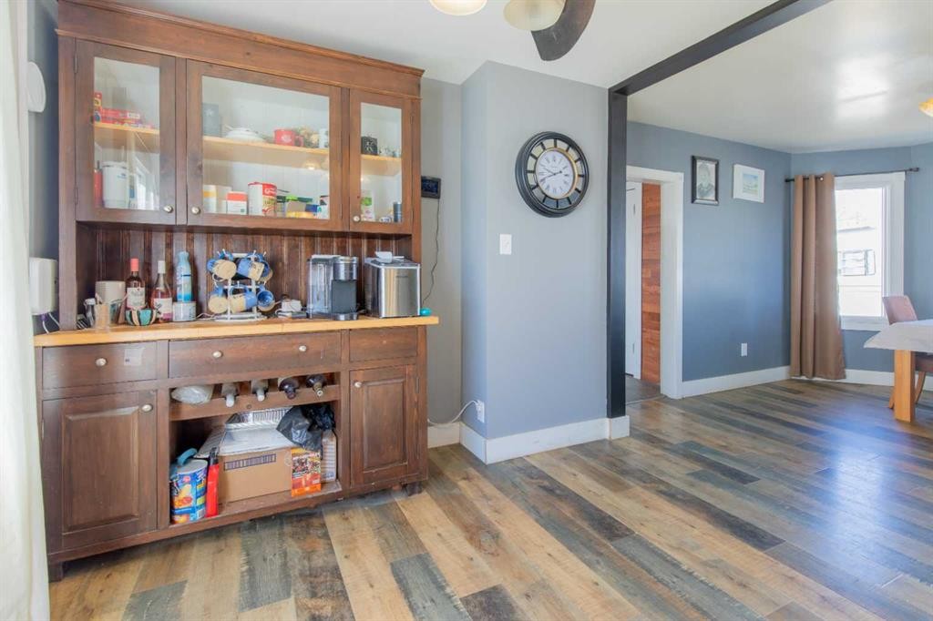 446 21 Street, Fort Macleod, AB - Indoor Photo Showing Other Room