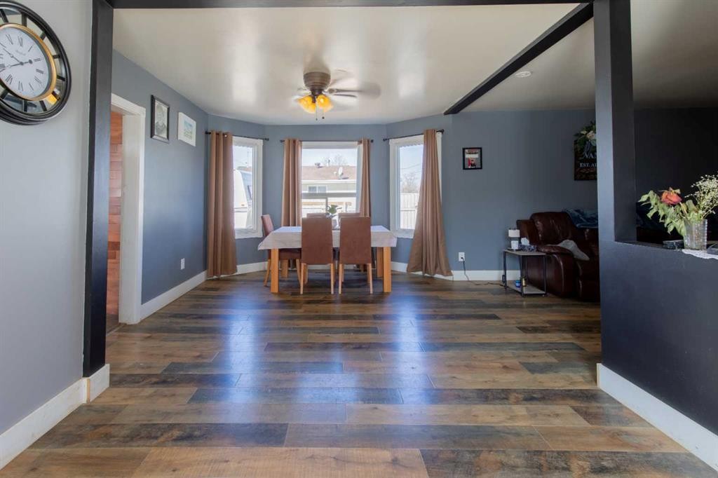 446 21 Street, Fort Macleod, AB - Indoor Photo Showing Dining Room
