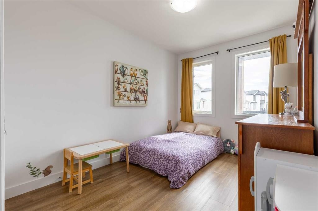 784 Coalbrook Close West, Lethbridge, AB - Indoor Photo Showing Bedroom