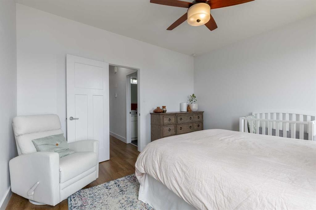 784 Coalbrook Close West, Lethbridge, AB - Indoor Photo Showing Bedroom