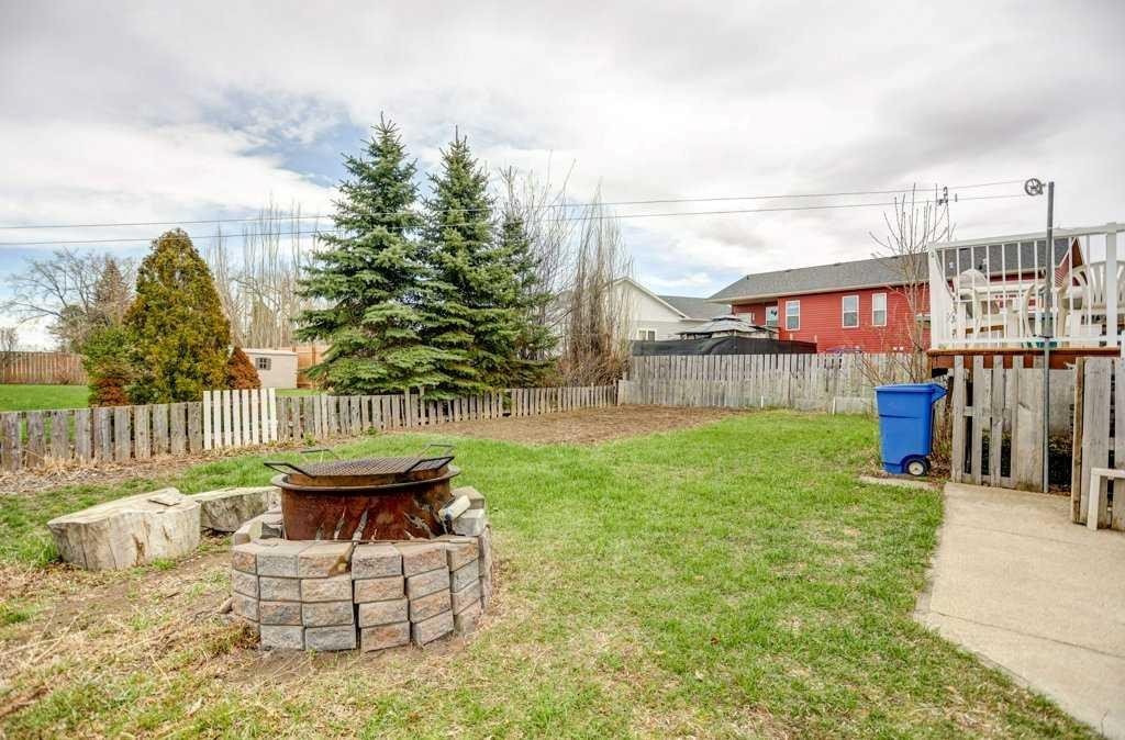 379N 300 E, Raymond, AB - Outdoor