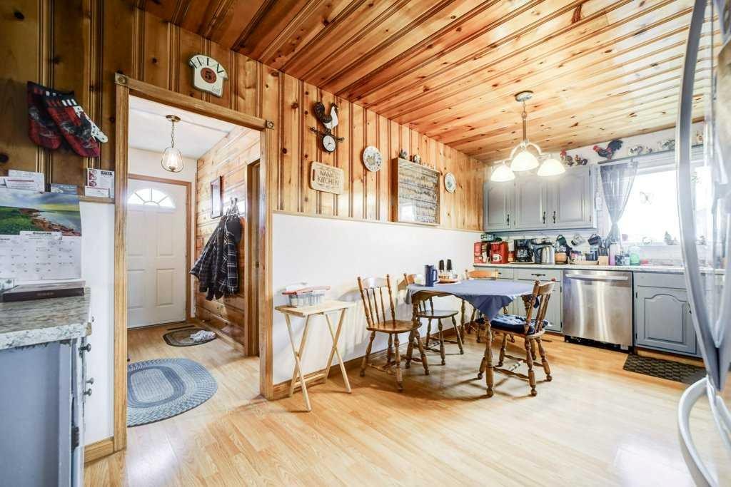 379N 300 E, Raymond, AB - Indoor