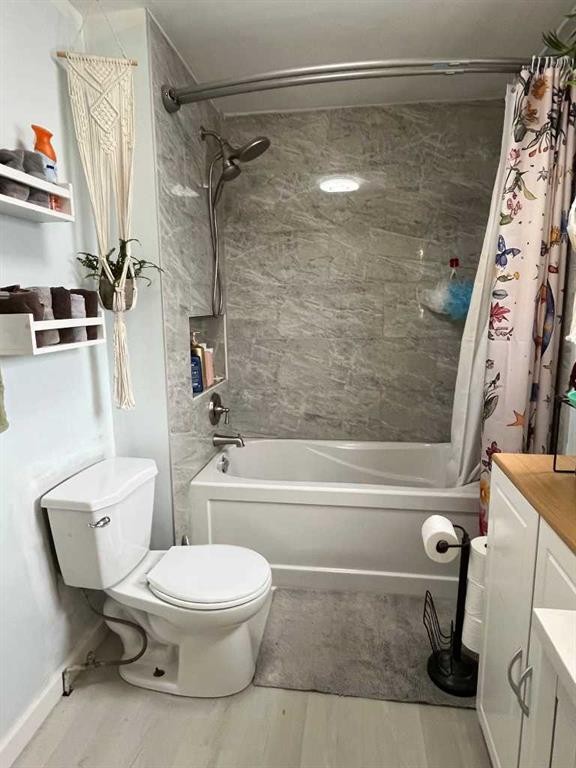 505 4 Street, Stirling, AB - Indoor Photo Showing Bathroom