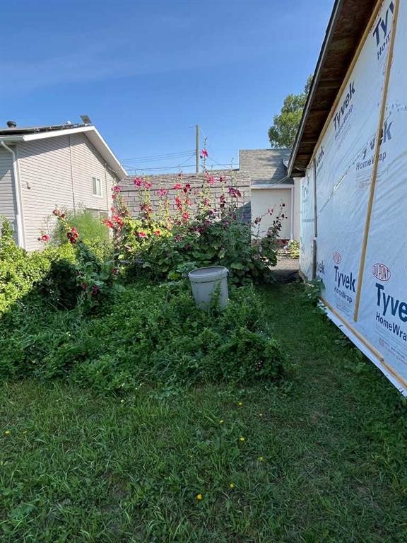 505 4 Street, Stirling, AB - Outdoor