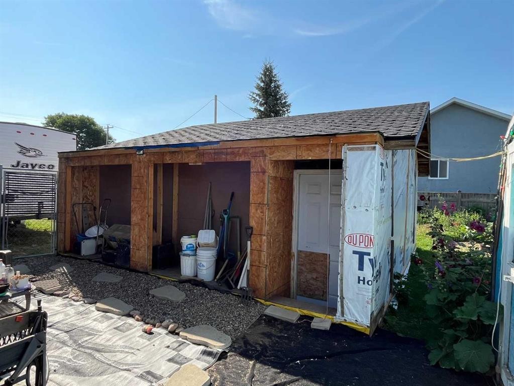 505 4 Street, Stirling, AB - Outdoor With Exterior