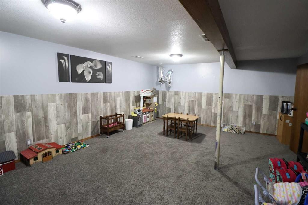 4726 57 Ave, Taber, AB - Indoor