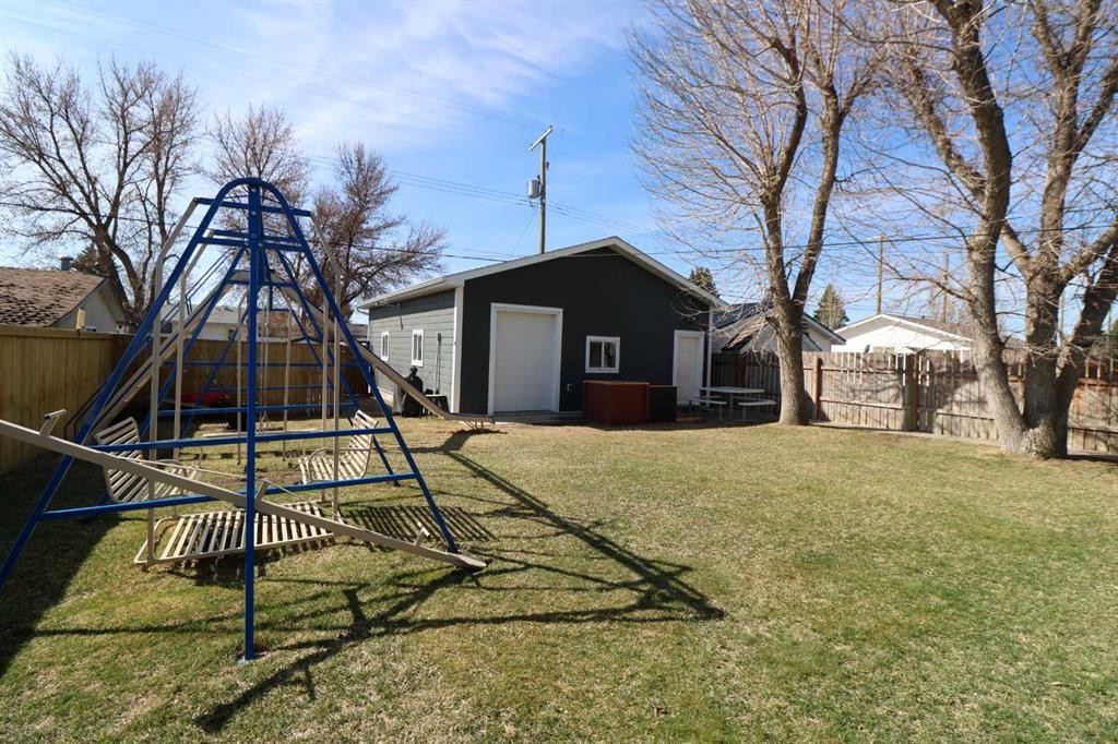 4726 57 Ave, Taber, AB - Outdoor