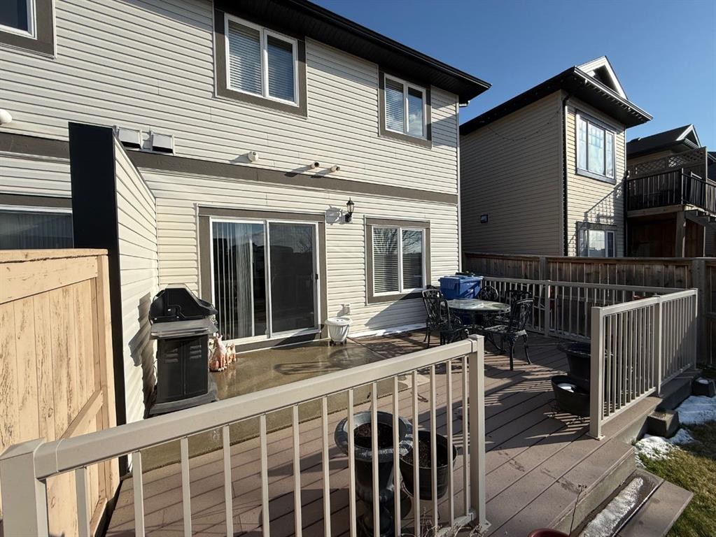 755 Silkstone Close West, Lethbridge, AB - Outdoor With Deck Patio Veranda With Exterior