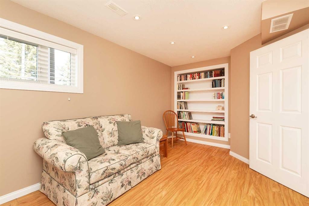 3512 20 Avenue South, Lethbridge, AB - Indoor