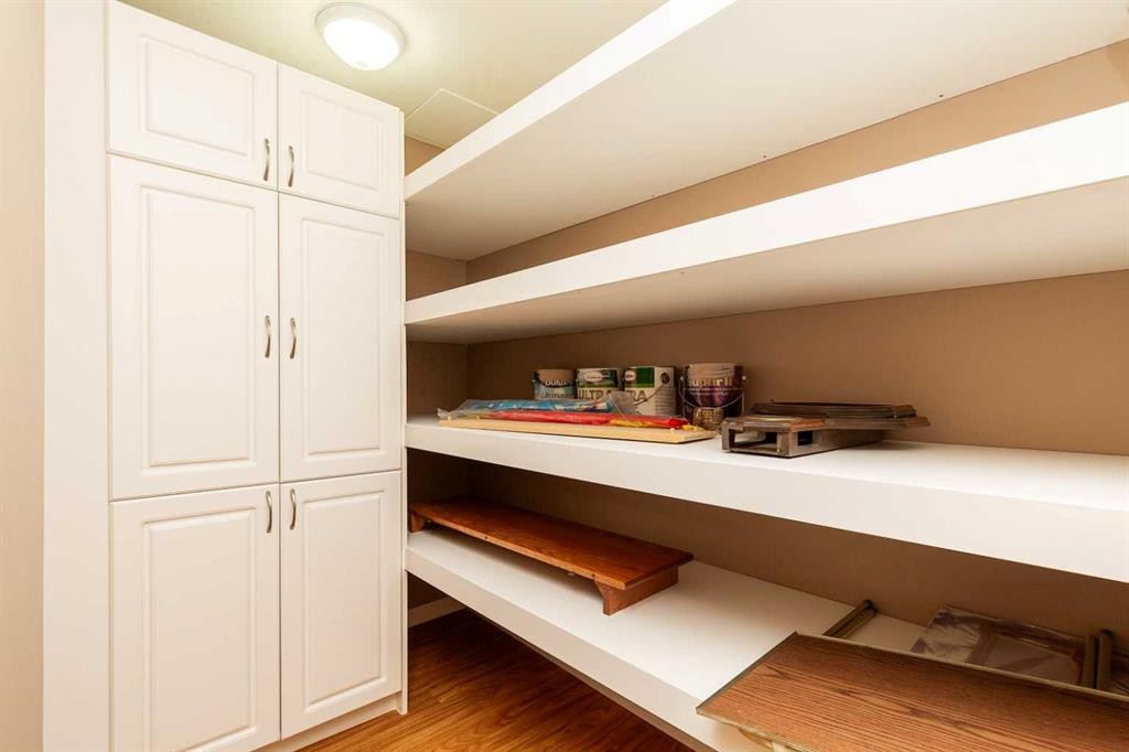 3512 20 Avenue South, Lethbridge, AB - Indoor