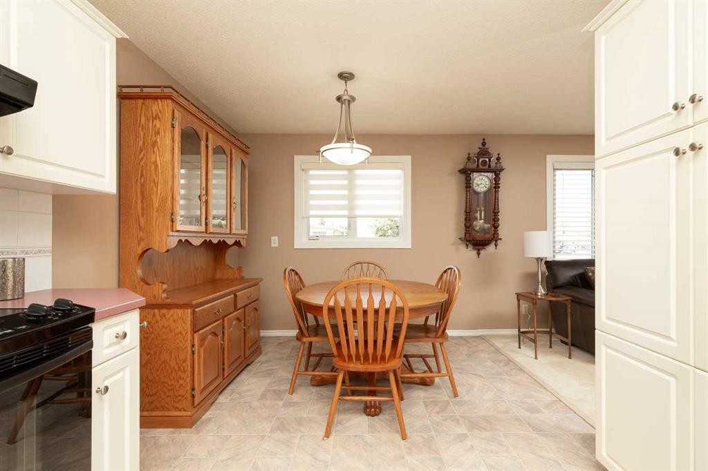 3512 20 Avenue South, Lethbridge, AB - Indoor