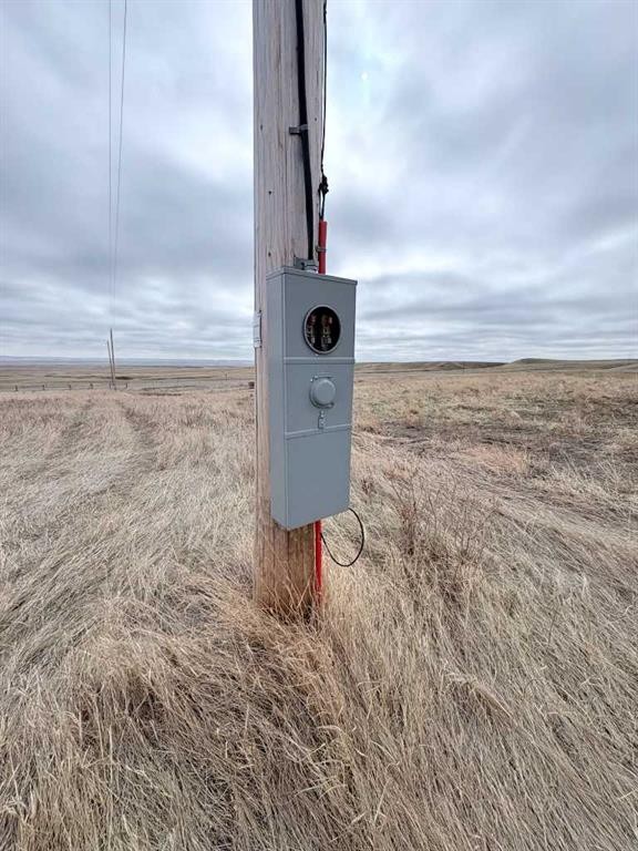 On 252 Range, Rural Cardston County, AB - With View