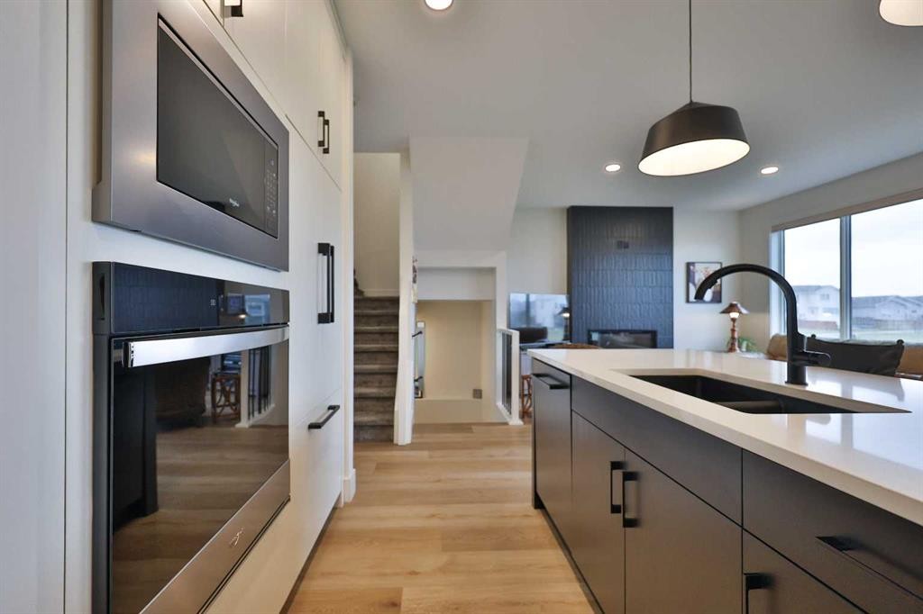 42 Blackwolf Pass North, Lethbridge, AB - Indoor Photo Showing Kitchen With Double Sink