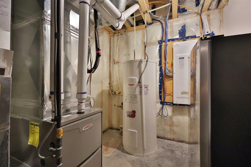 42 Blackwolf Pass North, Lethbridge, AB - Indoor Photo Showing Basement