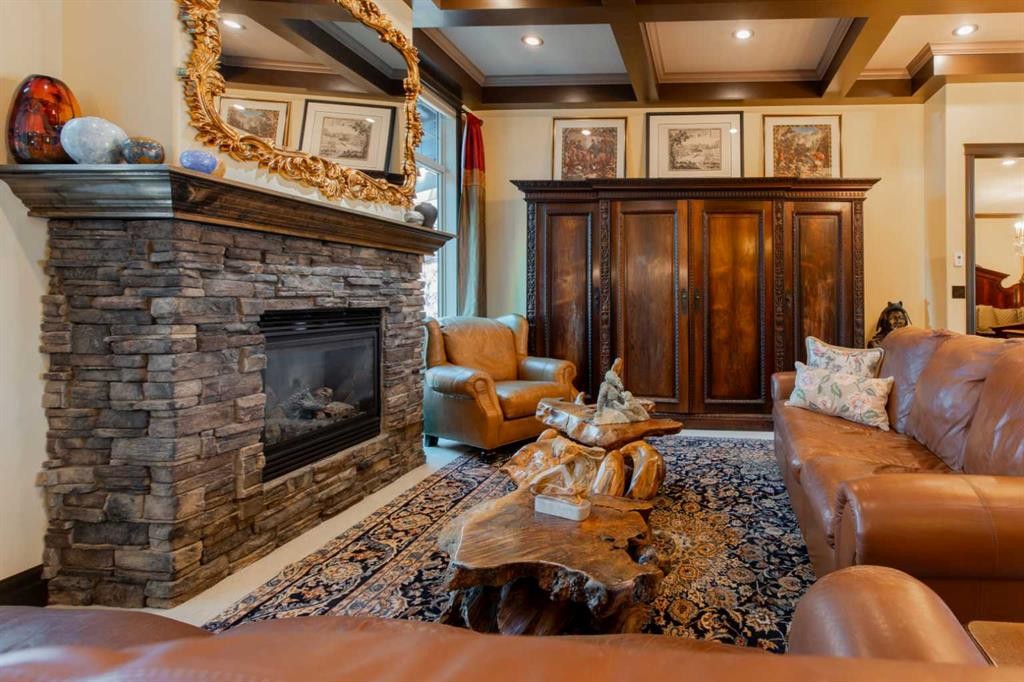 135 Garrison Drive, Fort Macleod, AB - Indoor Photo Showing Living Room With Fireplace