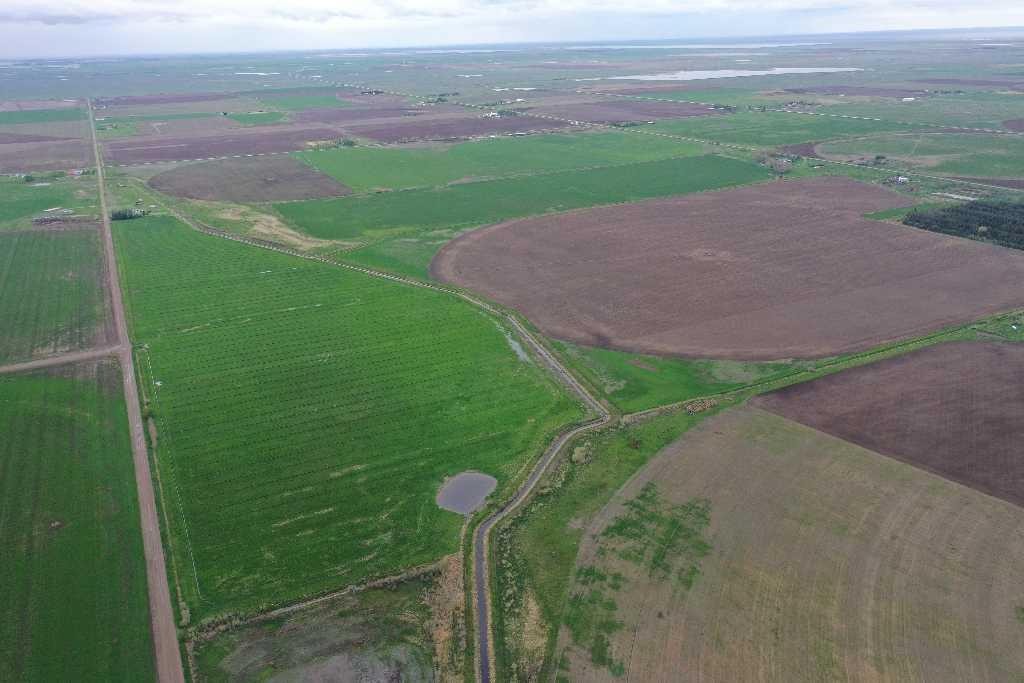 173030 Hwy 875, Tilley, AB