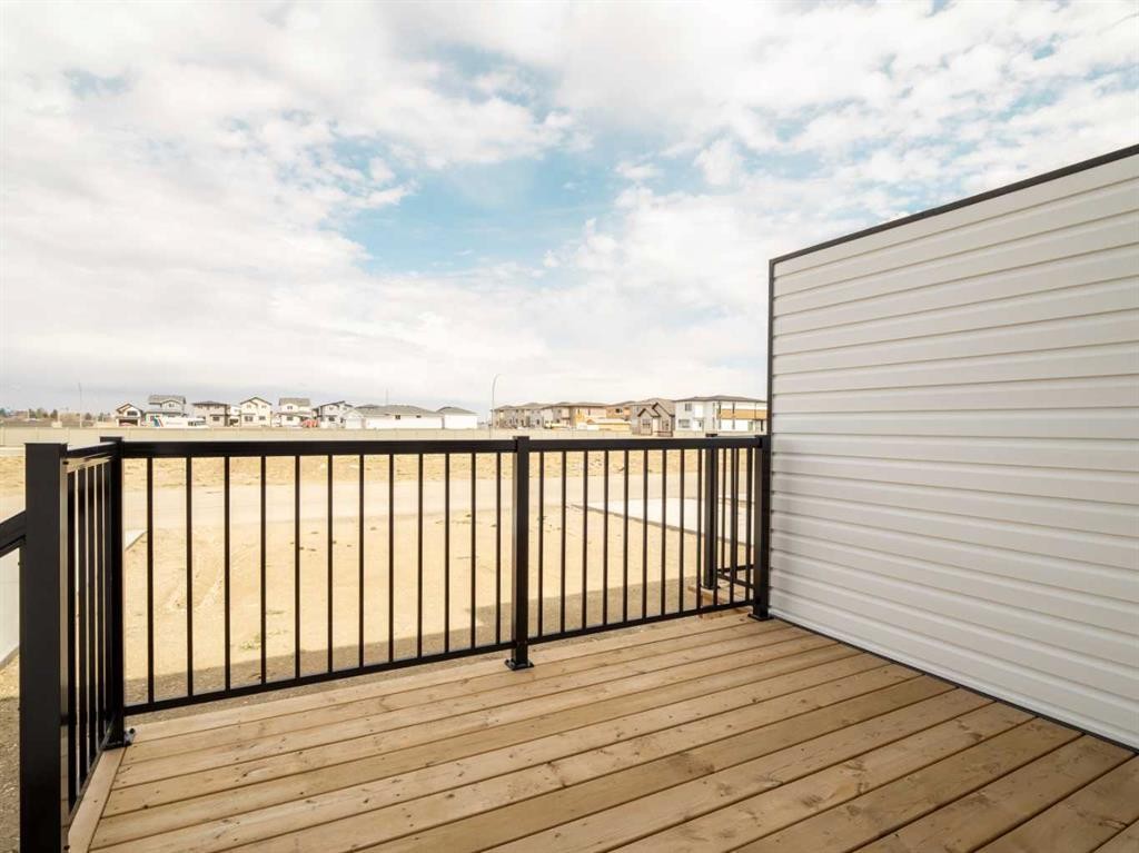 4325 28 Avenue South, Lethbridge, AB - Outdoor With Exterior