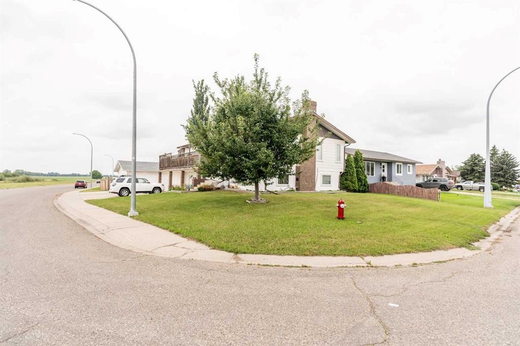 4716 Heritage Drive, Taber, AB - Outdoor