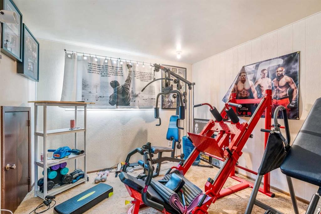 4716 Heritage Drive, Taber, AB - Indoor