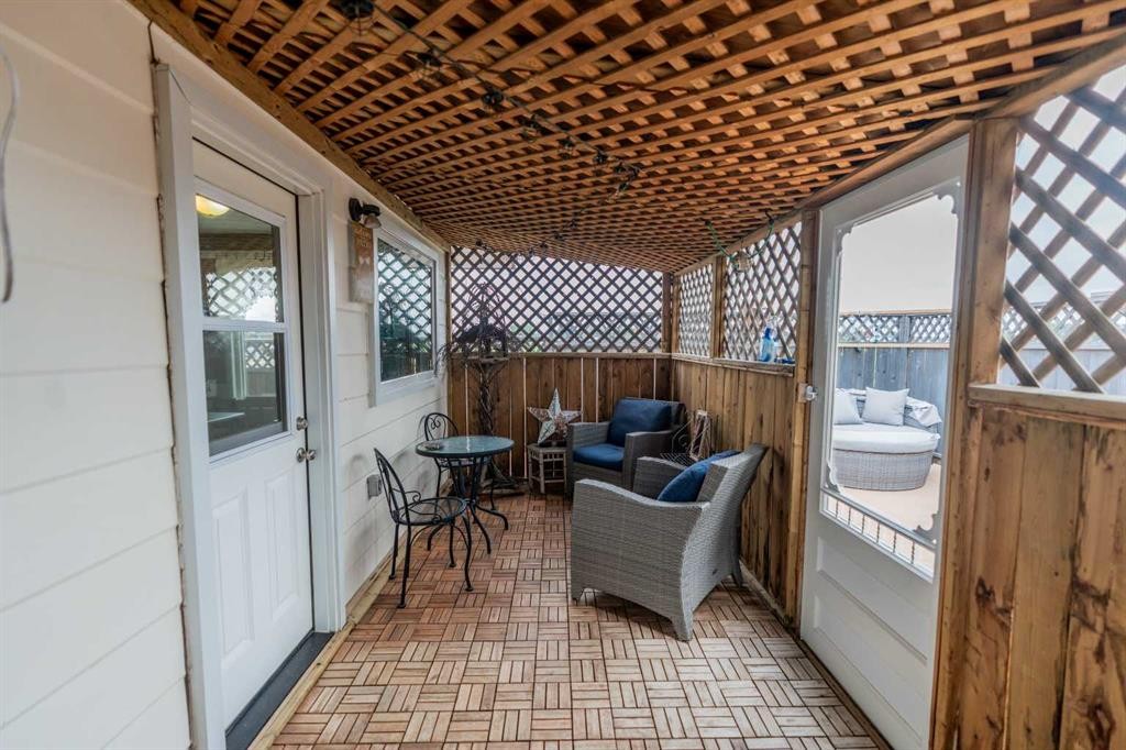 4716 Heritage Drive, Taber, AB - Outdoor With Deck Patio Veranda With Exterior