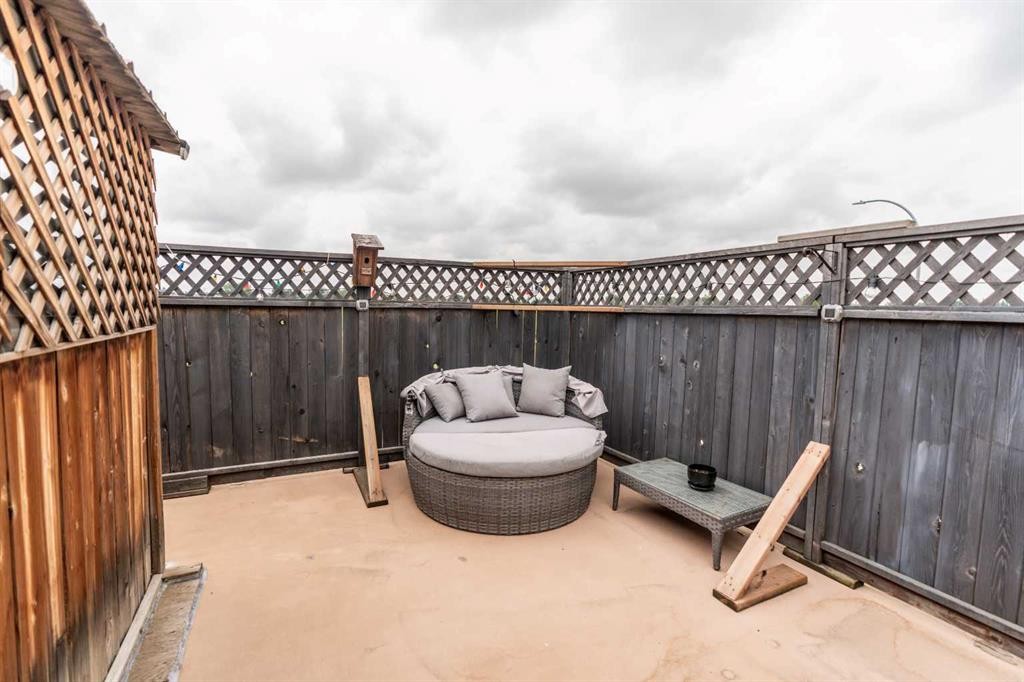 4716 Heritage Drive, Taber, AB - Outdoor