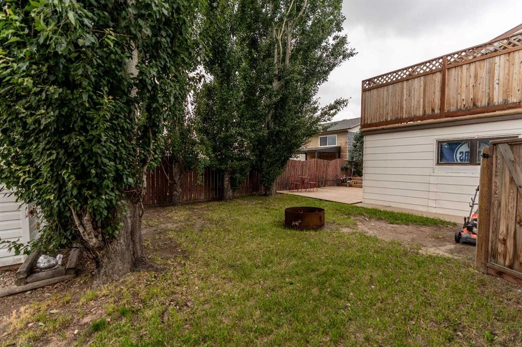 4716 Heritage Drive, Taber, AB - Outdoor