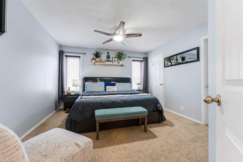 4214 56 Street, Taber, AB - Indoor Photo Showing Bedroom