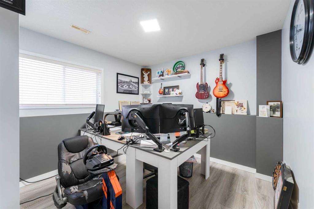 4214 56 Street, Taber, AB - Indoor Photo Showing Office