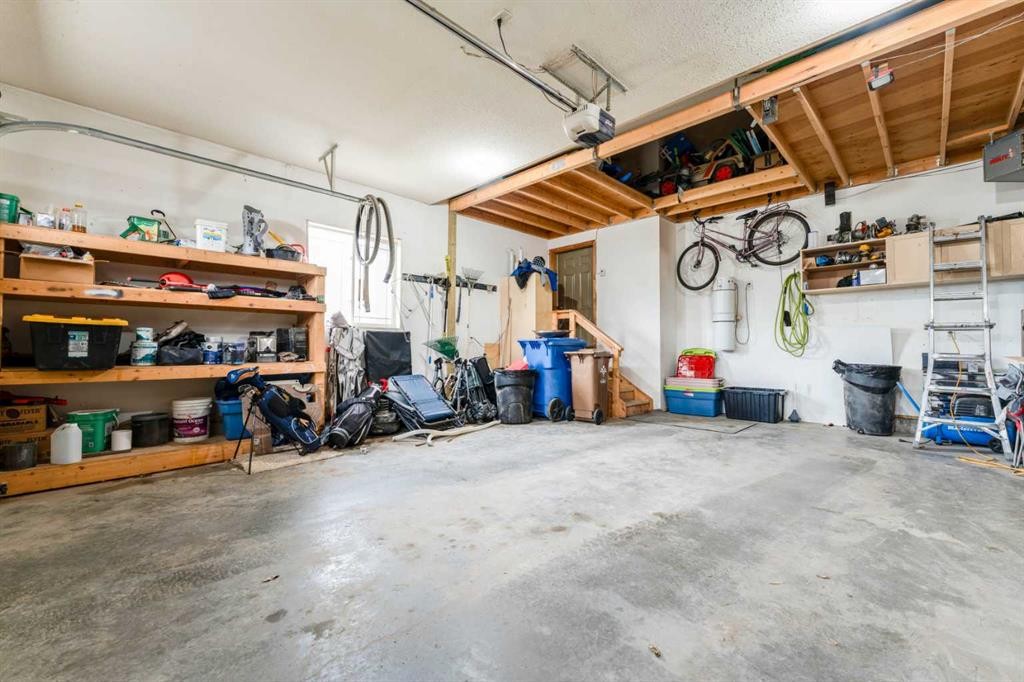 4214 56 Street, Taber, AB - Indoor Photo Showing Garage