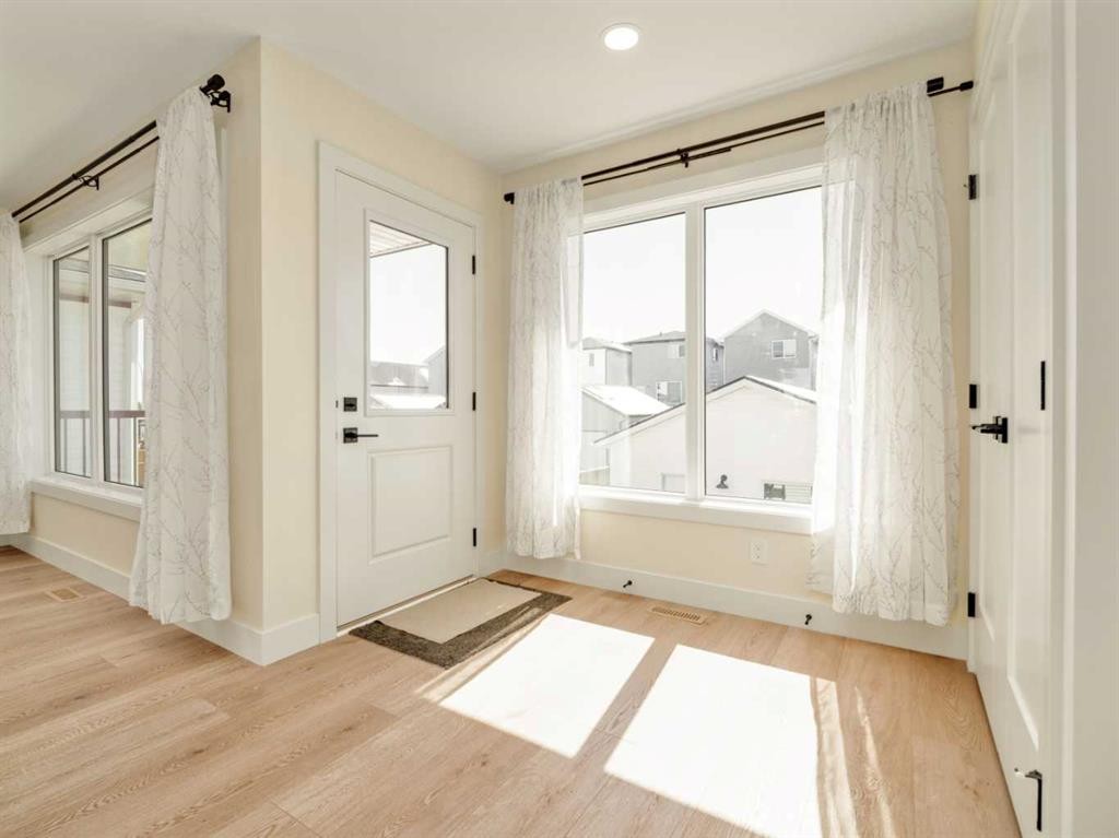 1036 Coalbrook Gate West, Lethbridge, AB - Indoor Photo Showing Other Room