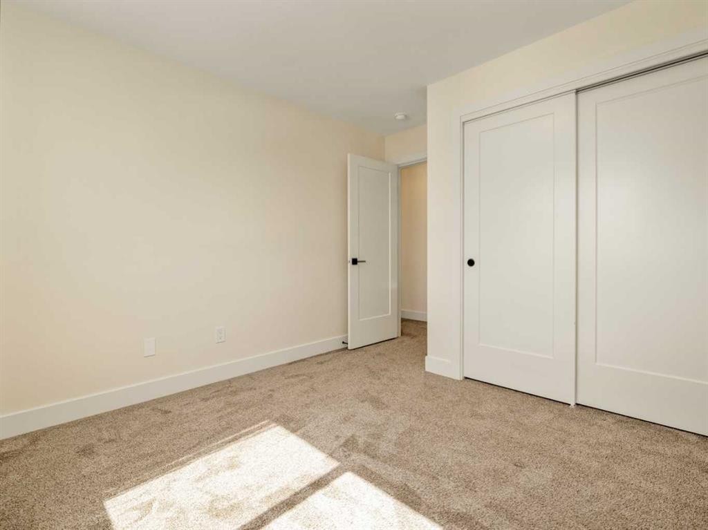 1036 Coalbrook Gate West, Lethbridge, AB - Indoor Photo Showing Other Room