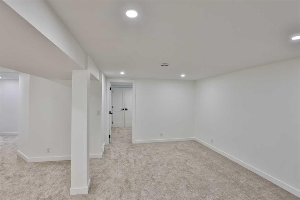 330 Wascana Crescent Se, Calgary, AB - Indoor