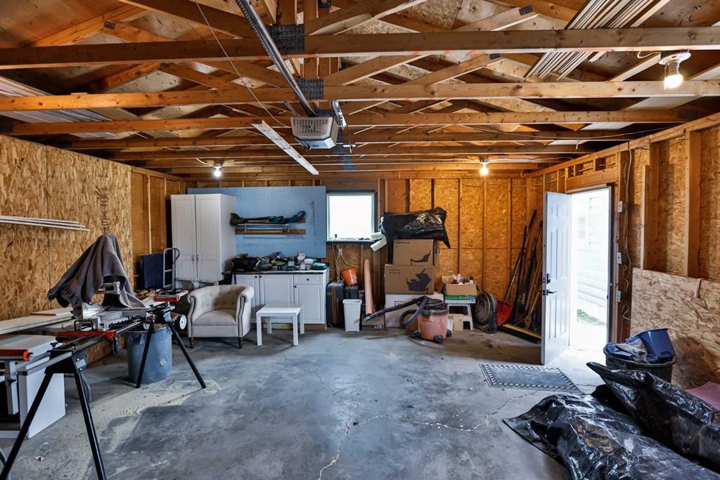 330 Wascana Crescent Se, Calgary, AB - Indoor Photo Showing Basement
