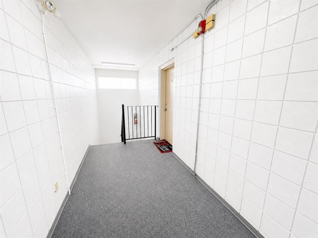 2-1327 Scenic Drive South, Lethbridge, AB - Indoor Photo Showing Other Room