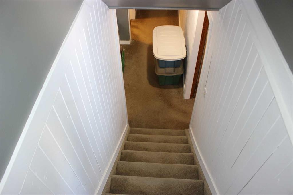 2811 13 Avenue South, Lethbridge, AB - Indoor Photo Showing Other Room