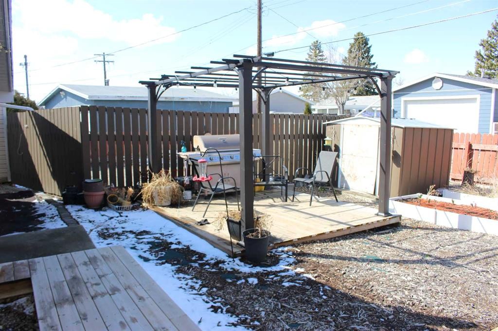 2811 13 Avenue South, Lethbridge, AB - Outdoor
