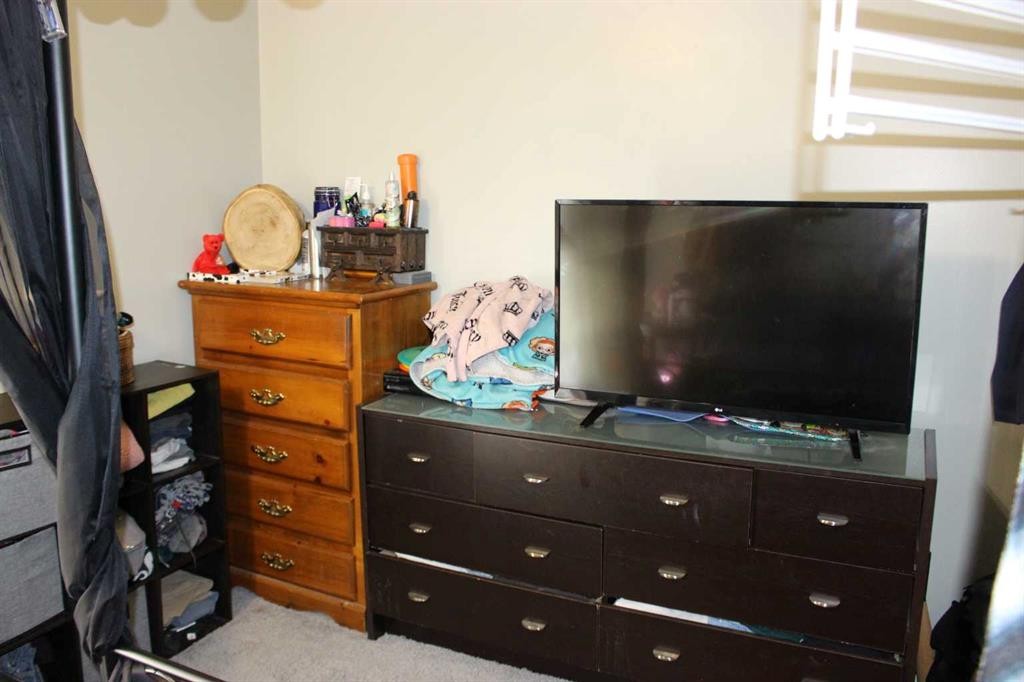 2811 13 Avenue South, Lethbridge, AB - Indoor