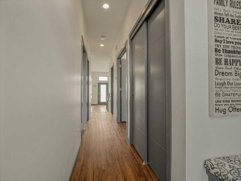 350 Uplands Boulevard North, Lethbridge, AB - Indoor Photo Showing Other Room