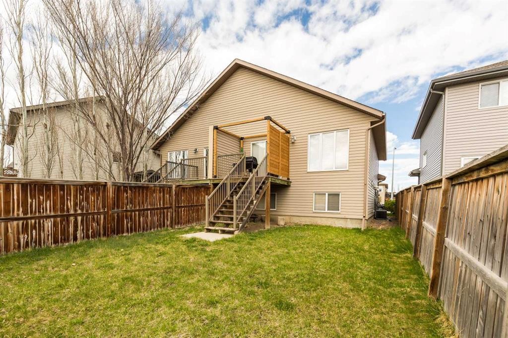719 Silkstone Close West, Lethbridge, AB - Outdoor
